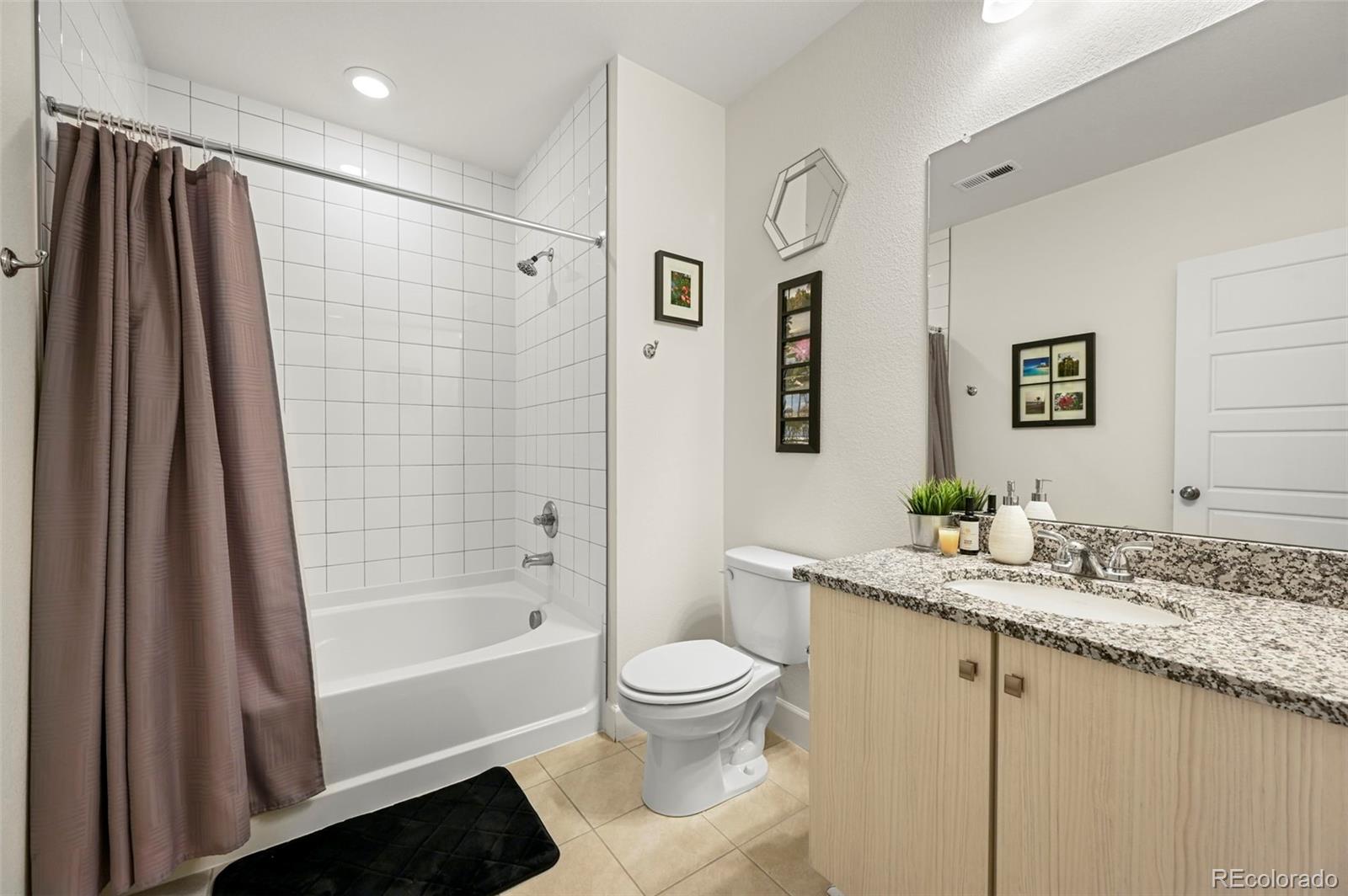 MLS Image #29 for 20503 e 50th place,denver, Colorado
