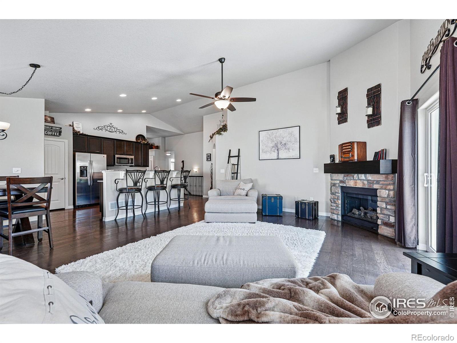 MLS Image #10 for 725  canyonlands street,berthoud, Colorado