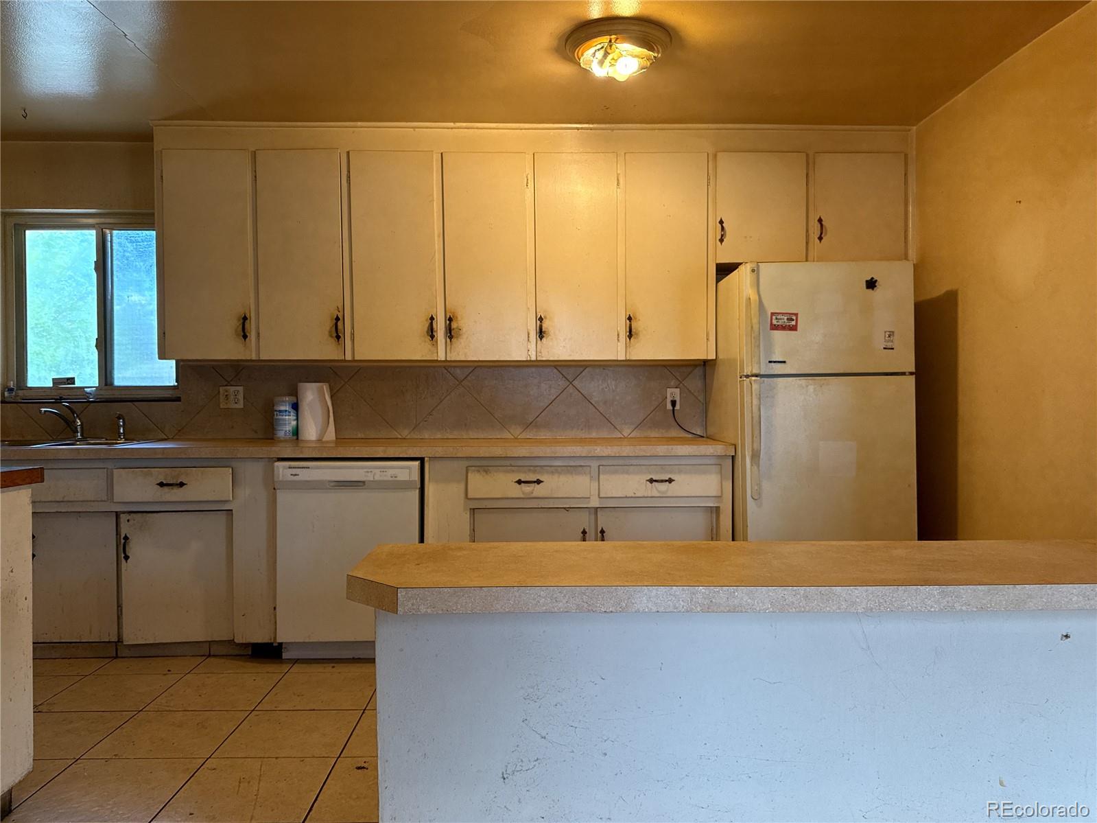 MLS Image #12 for 1890  eaton street,lakewood, Colorado