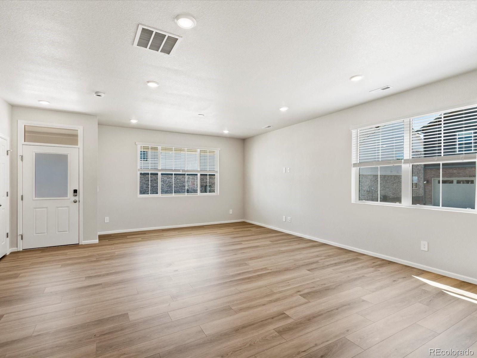 MLS Image #6 for 6531 n malaya street,aurora, Colorado