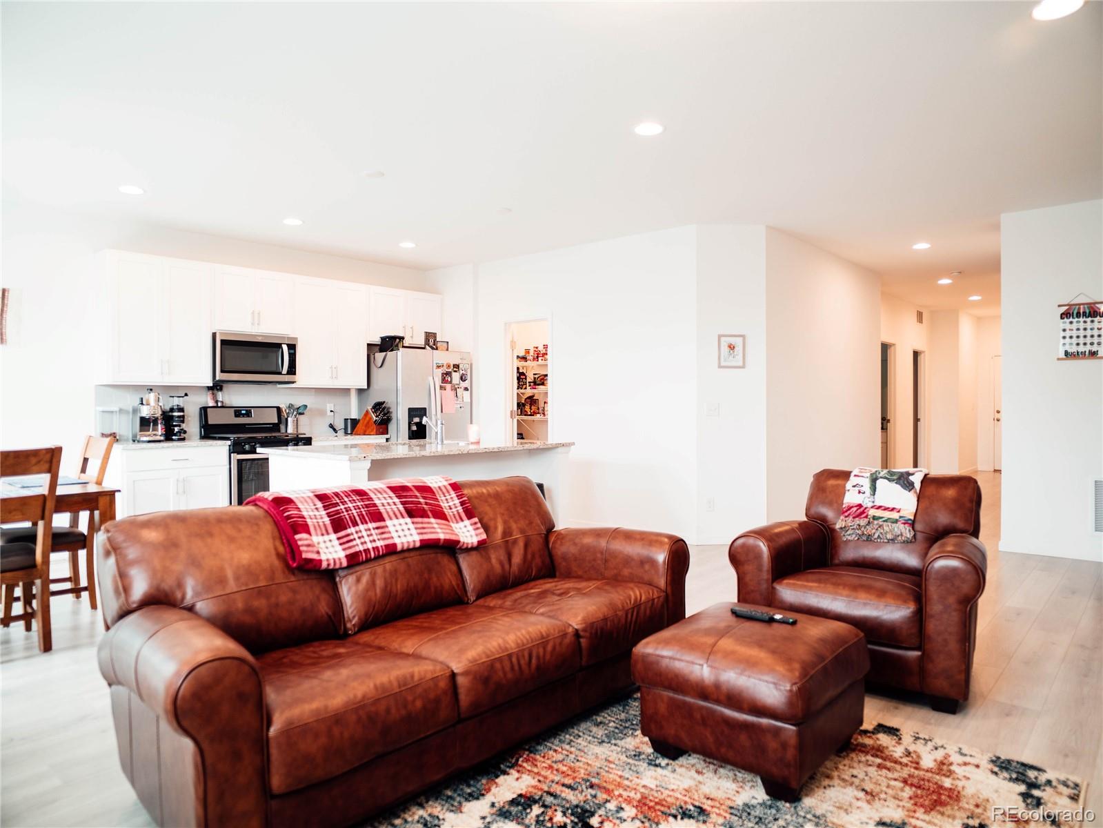 MLS Image #11 for 121 s vandriver way,aurora, Colorado