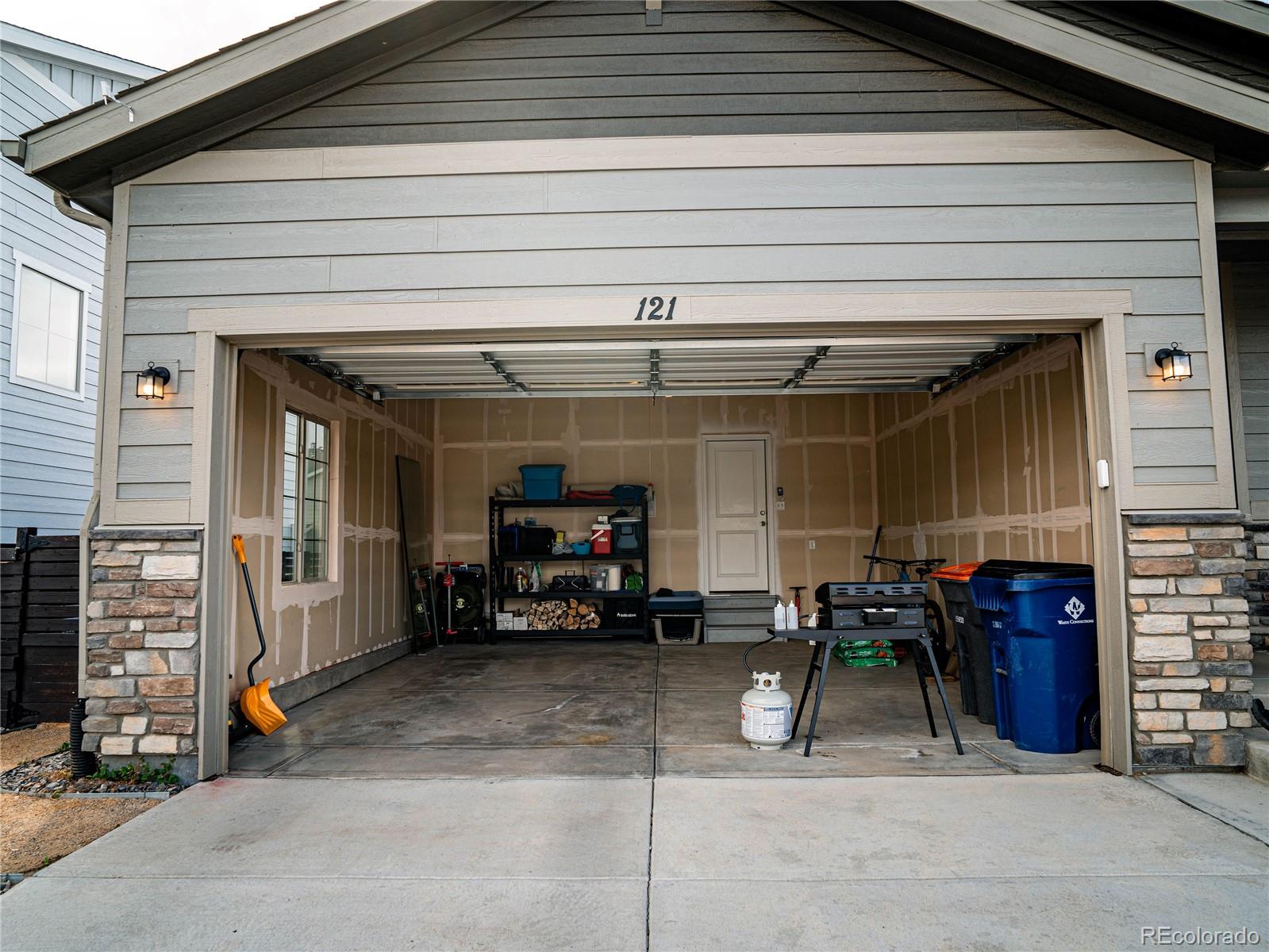 MLS Image #3 for 121 s vandriver way,aurora, Colorado