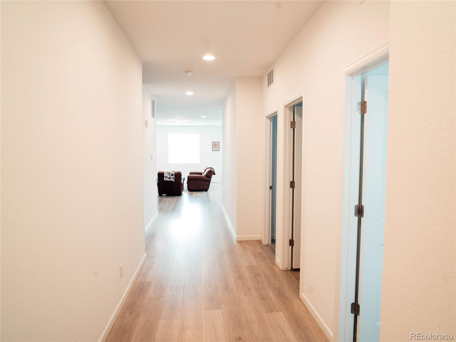 MLS Image #5 for 121 s vandriver way,aurora, Colorado