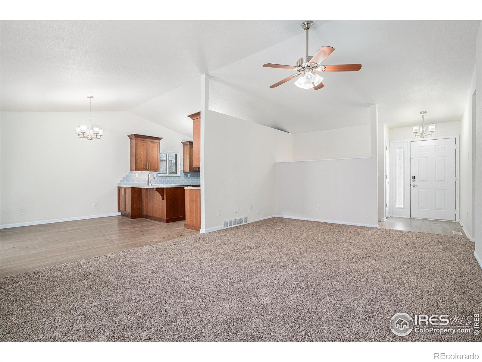 MLS Image #4 for 321 n 44th avenue,greeley, Colorado