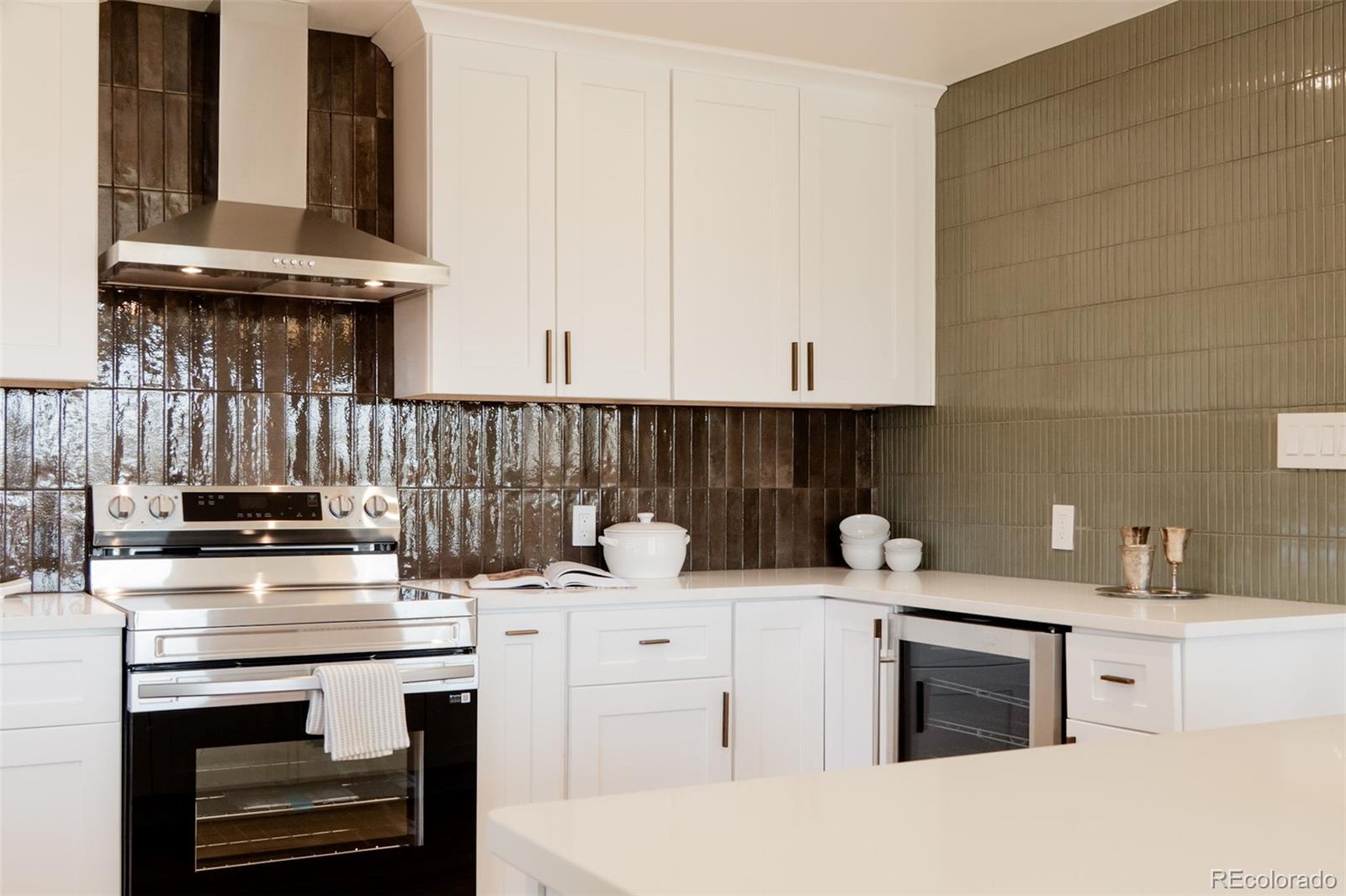 MLS Image #13 for 5882 w chestnut avenue,littleton, Colorado