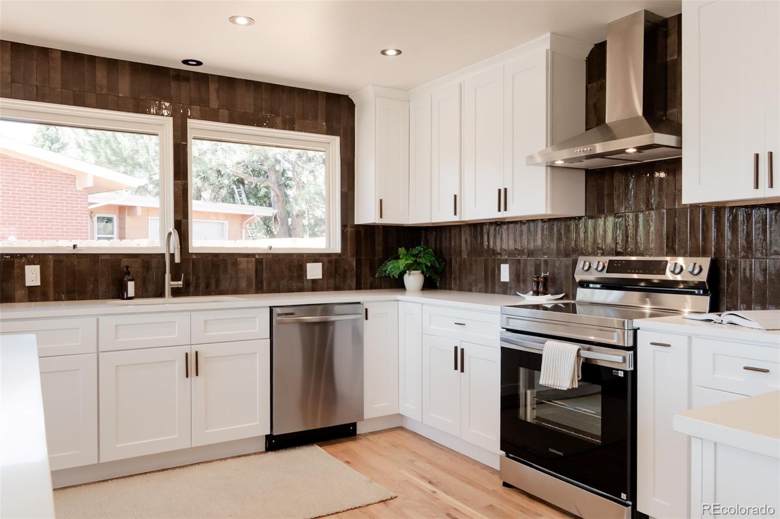 MLS Image #15 for 5882 w chestnut avenue,littleton, Colorado