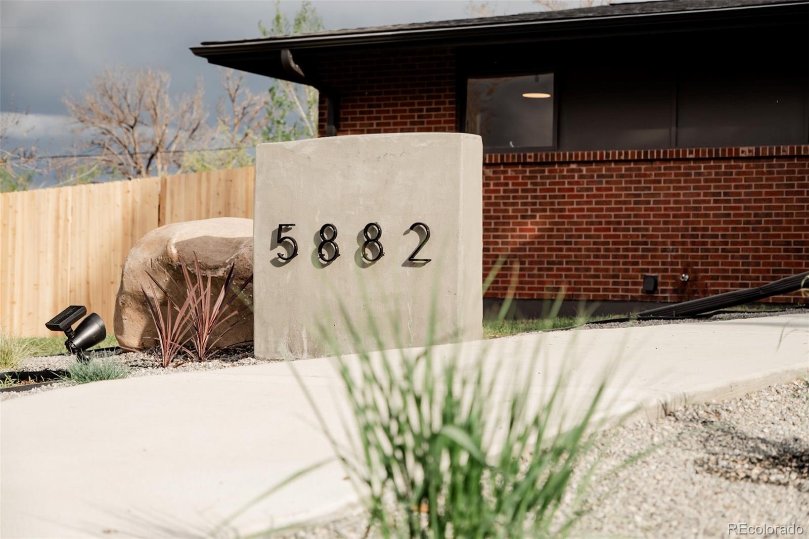 MLS Image #2 for 5882 w chestnut avenue,littleton, Colorado