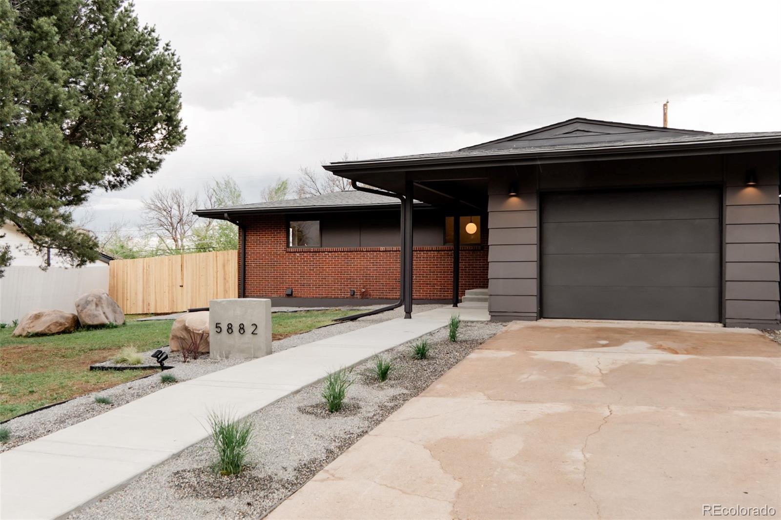 MLS Image #5 for 5882 w chestnut avenue,littleton, Colorado