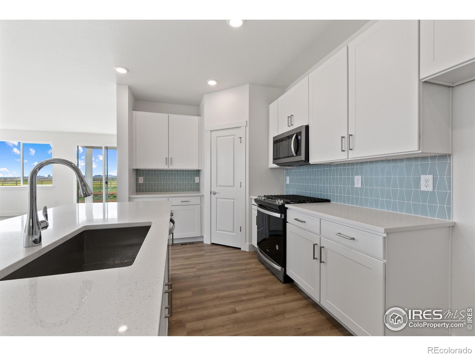 MLS Image #14 for 692  piedmontese street,johnstown, Colorado