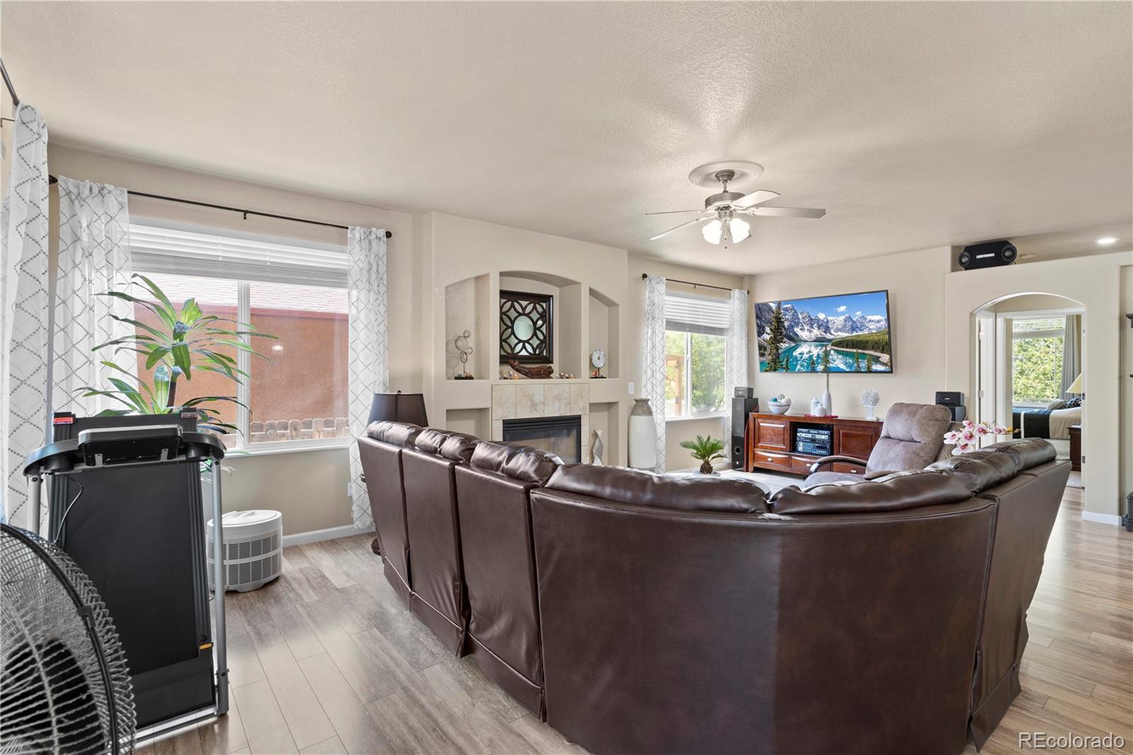 MLS Image #6 for 5200  lynn meadows drive,pueblo, Colorado