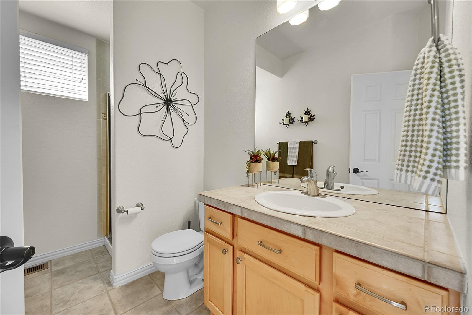 MLS Image #5 for 1011 s valentia street,denver, Colorado