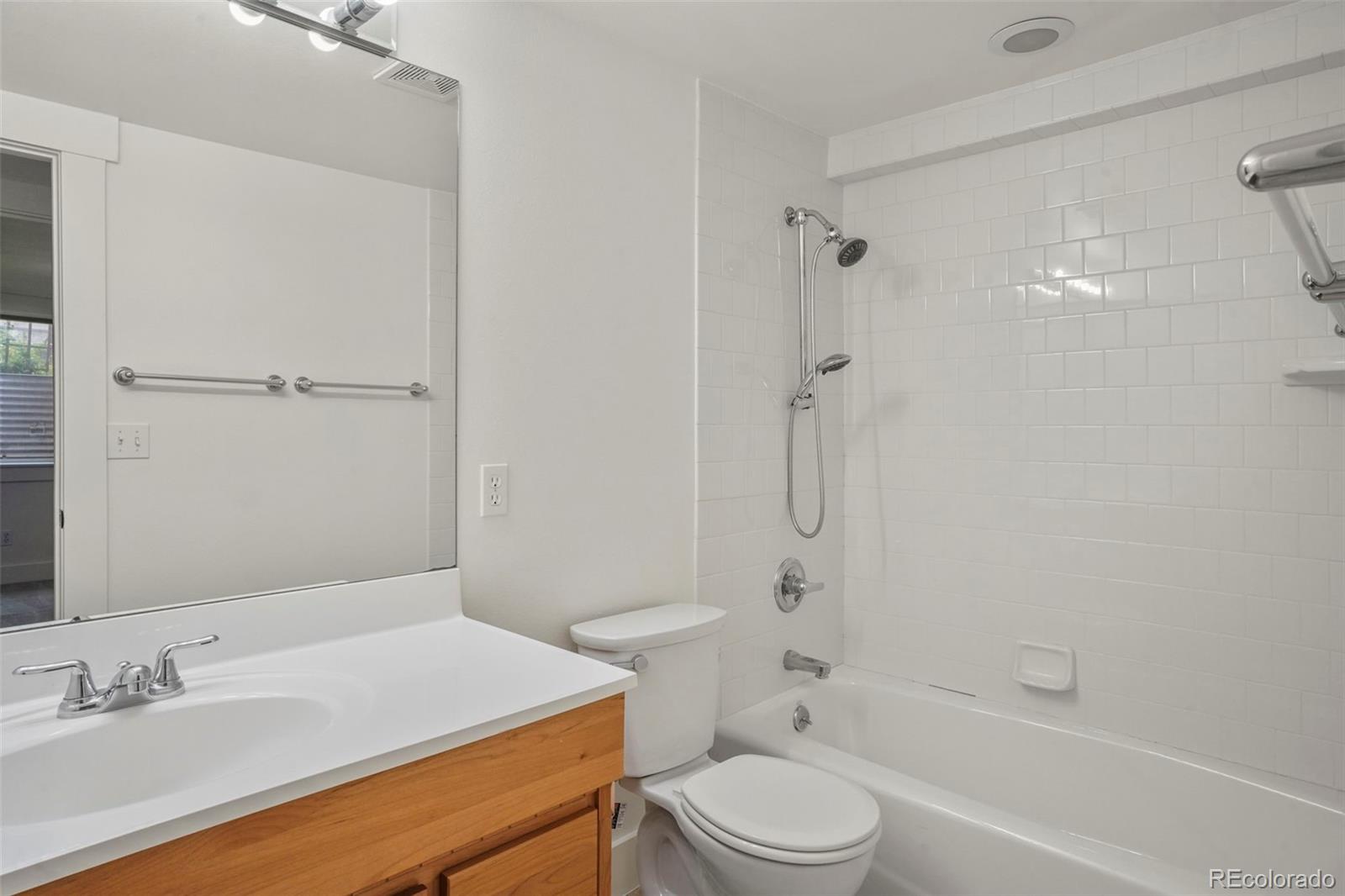 MLS Image #21 for 652 n gilpin street,denver, Colorado