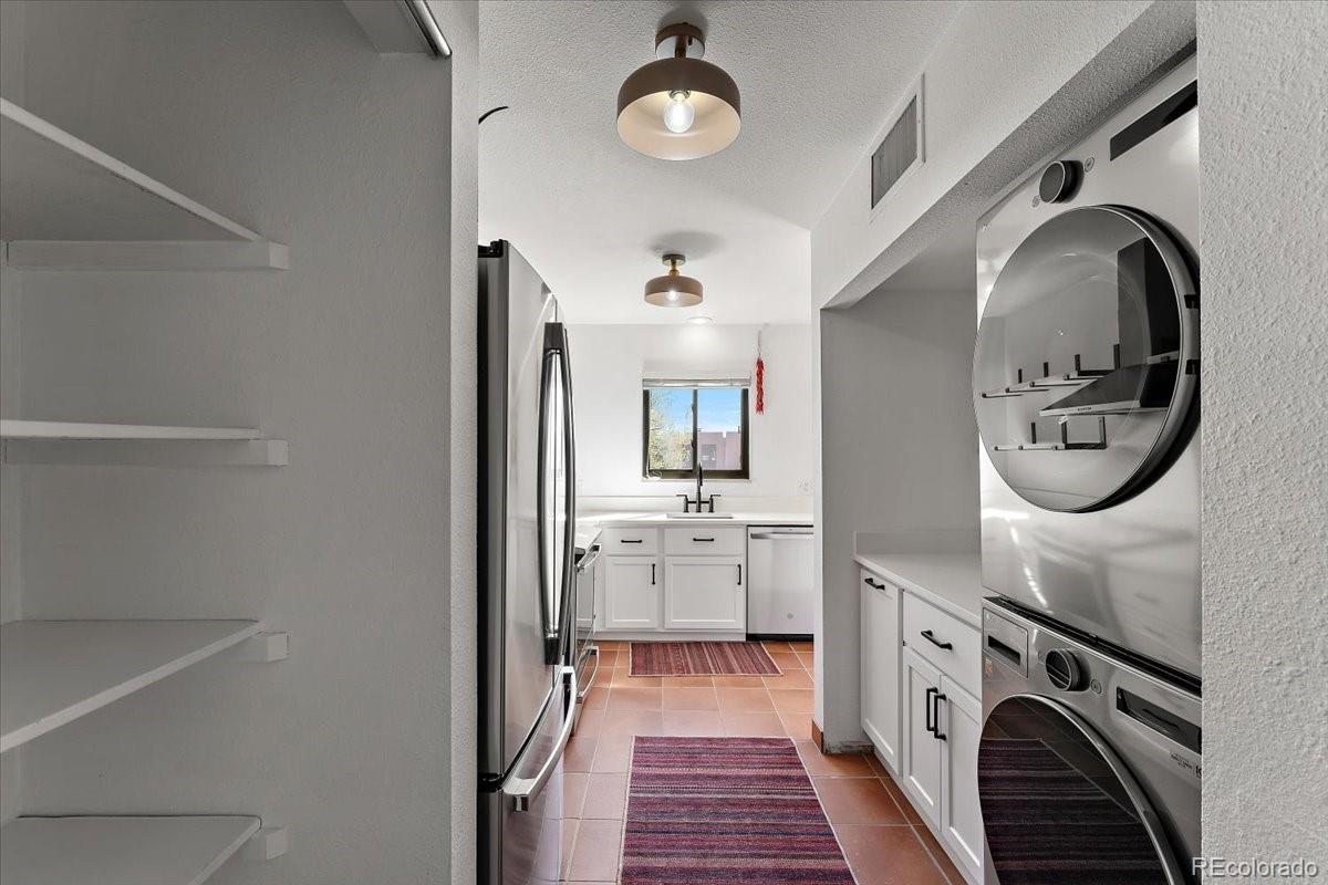 MLS Image #10 for 2979  mesa road,colorado springs, Colorado
