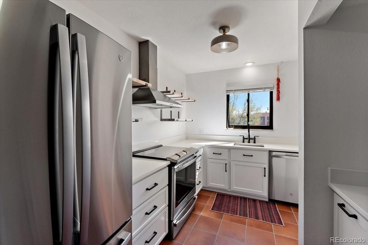 MLS Image #11 for 2979  mesa road,colorado springs, Colorado