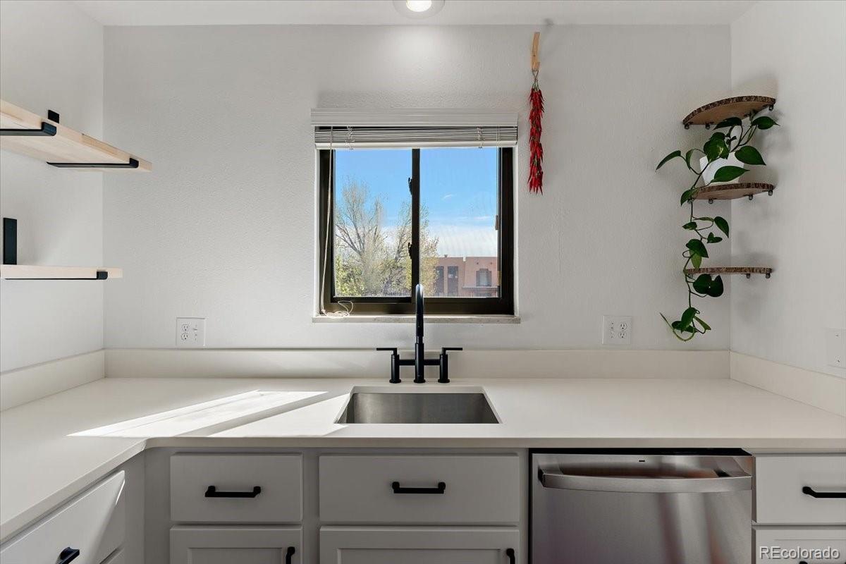 MLS Image #12 for 2979  mesa road,colorado springs, Colorado
