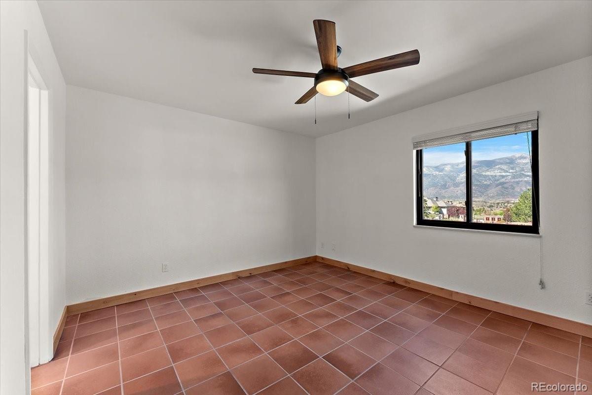 MLS Image #13 for 2979  mesa road,colorado springs, Colorado