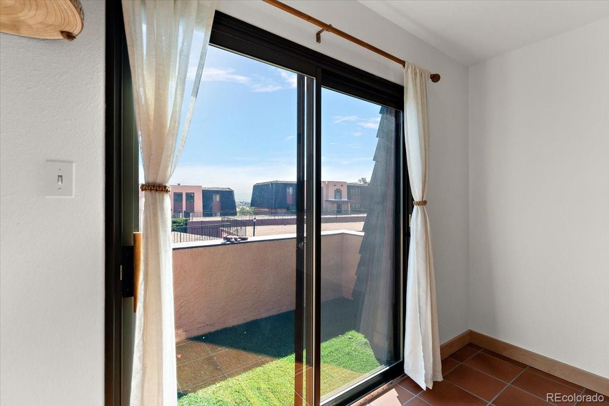 MLS Image #6 for 2979  mesa road,colorado springs, Colorado