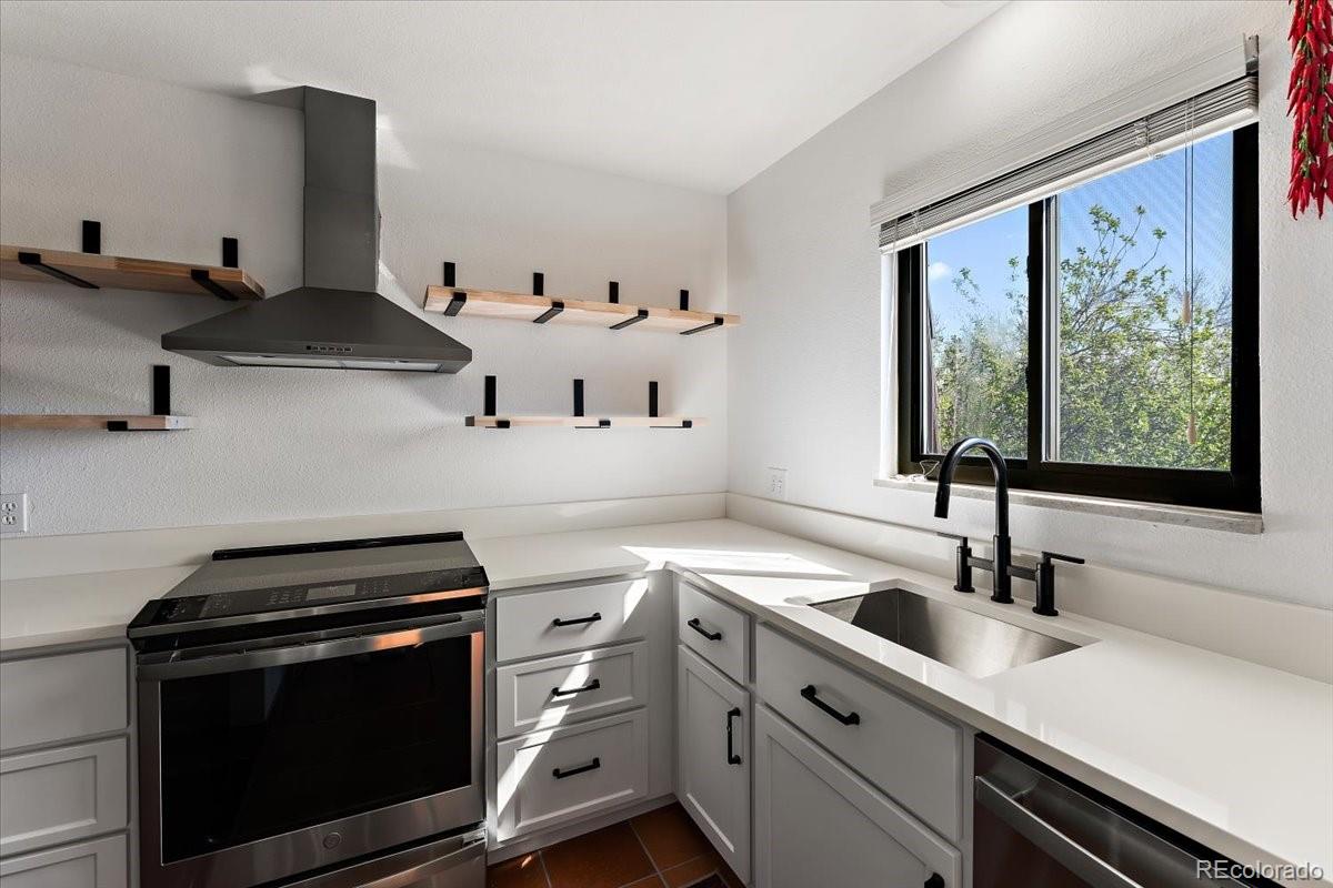 MLS Image #8 for 2979  mesa road,colorado springs, Colorado