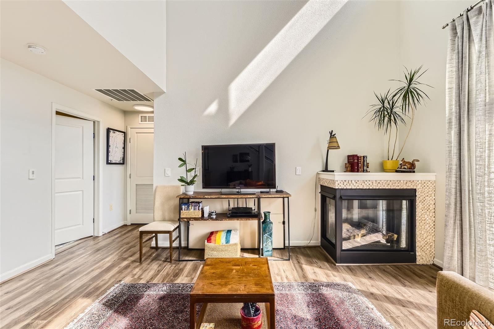 MLS Image #3 for 8165 e lowry boulevard 310,denver, Colorado