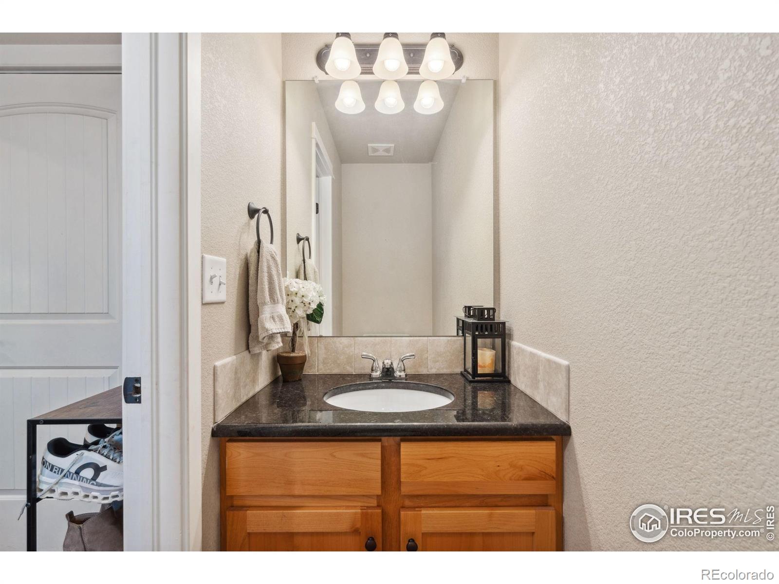 MLS Image #14 for 672  dakota way,windsor, Colorado
