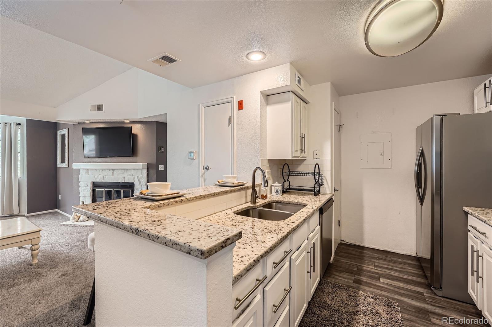 MLS Image #3 for 9510 e florida avenue,denver, Colorado