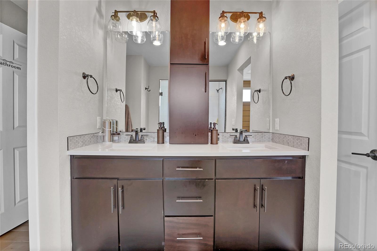 MLS Image #23 for 21900 e 46th place,aurora, Colorado