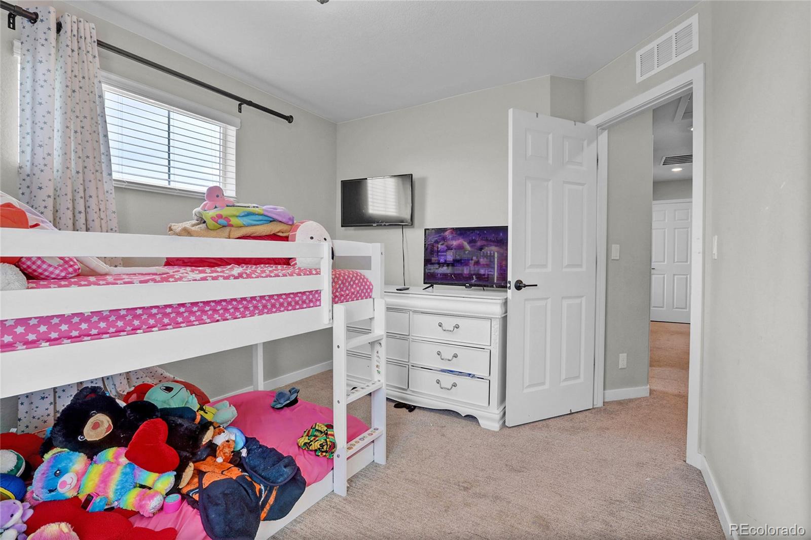 MLS Image #27 for 21900 e 46th place,aurora, Colorado