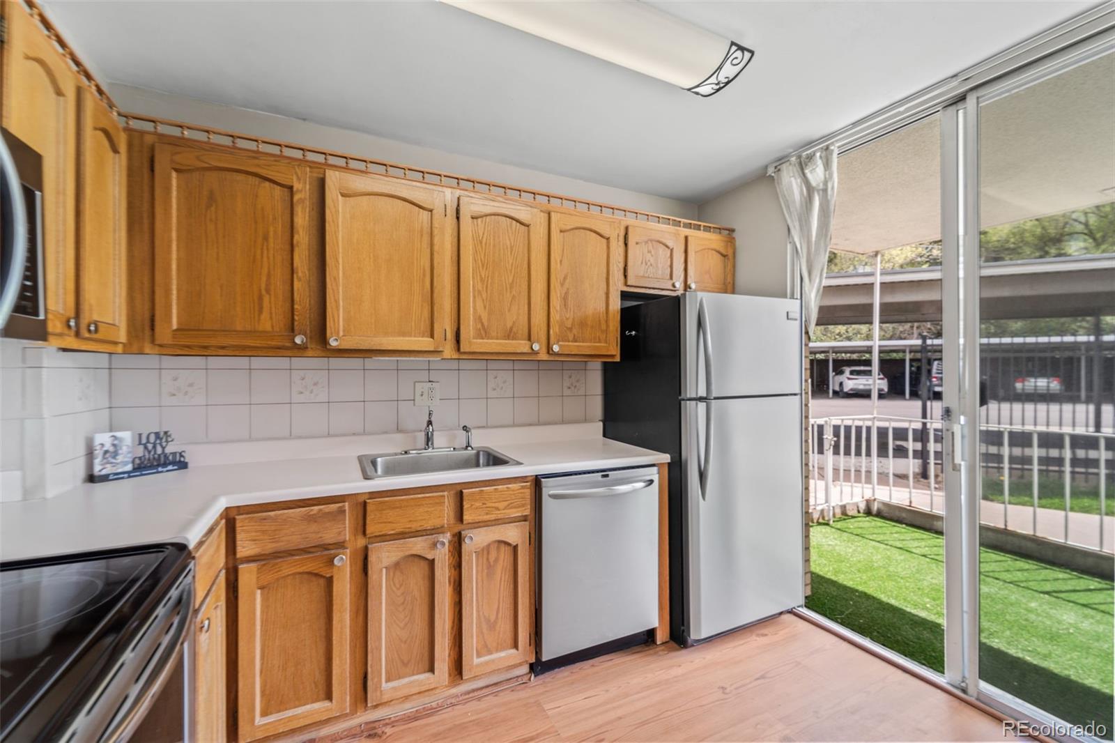MLS Image #10 for 900  saturn drive,colorado springs, Colorado