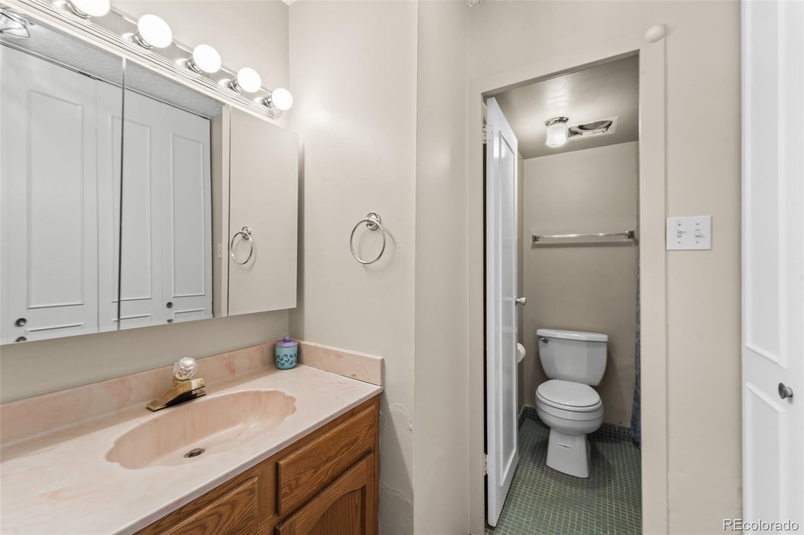 MLS Image #18 for 900  saturn drive,colorado springs, Colorado