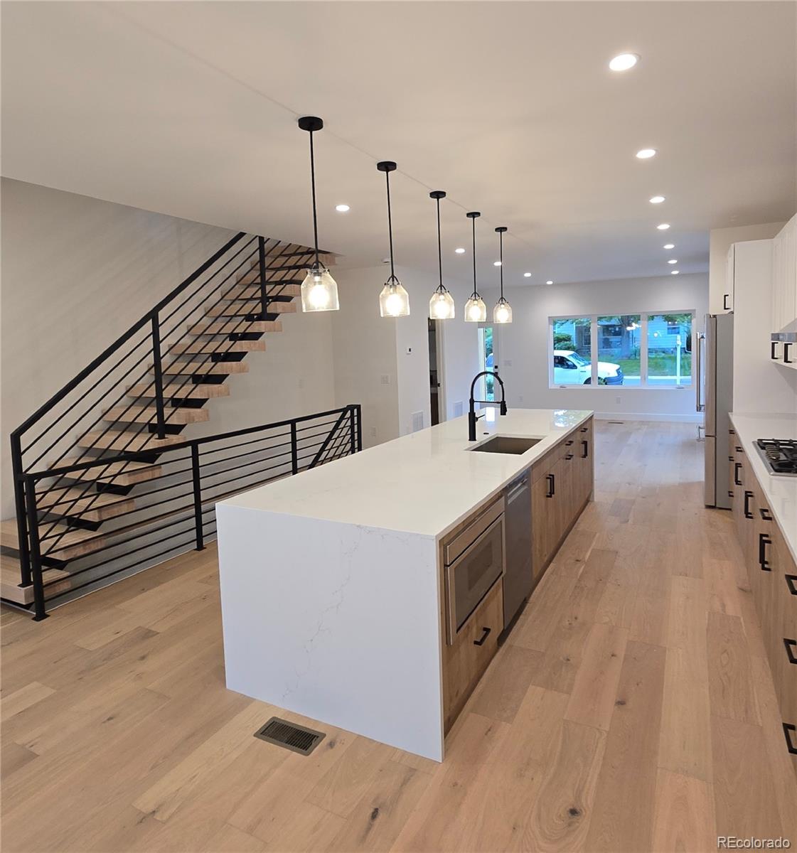 MLS Image #5 for 2405 s franklin ,denver, Colorado