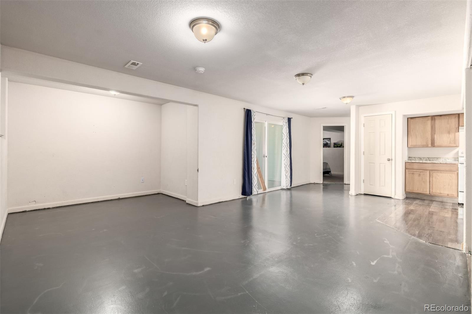 MLS Image #8 for 933 w independent avenue,la salle, Colorado