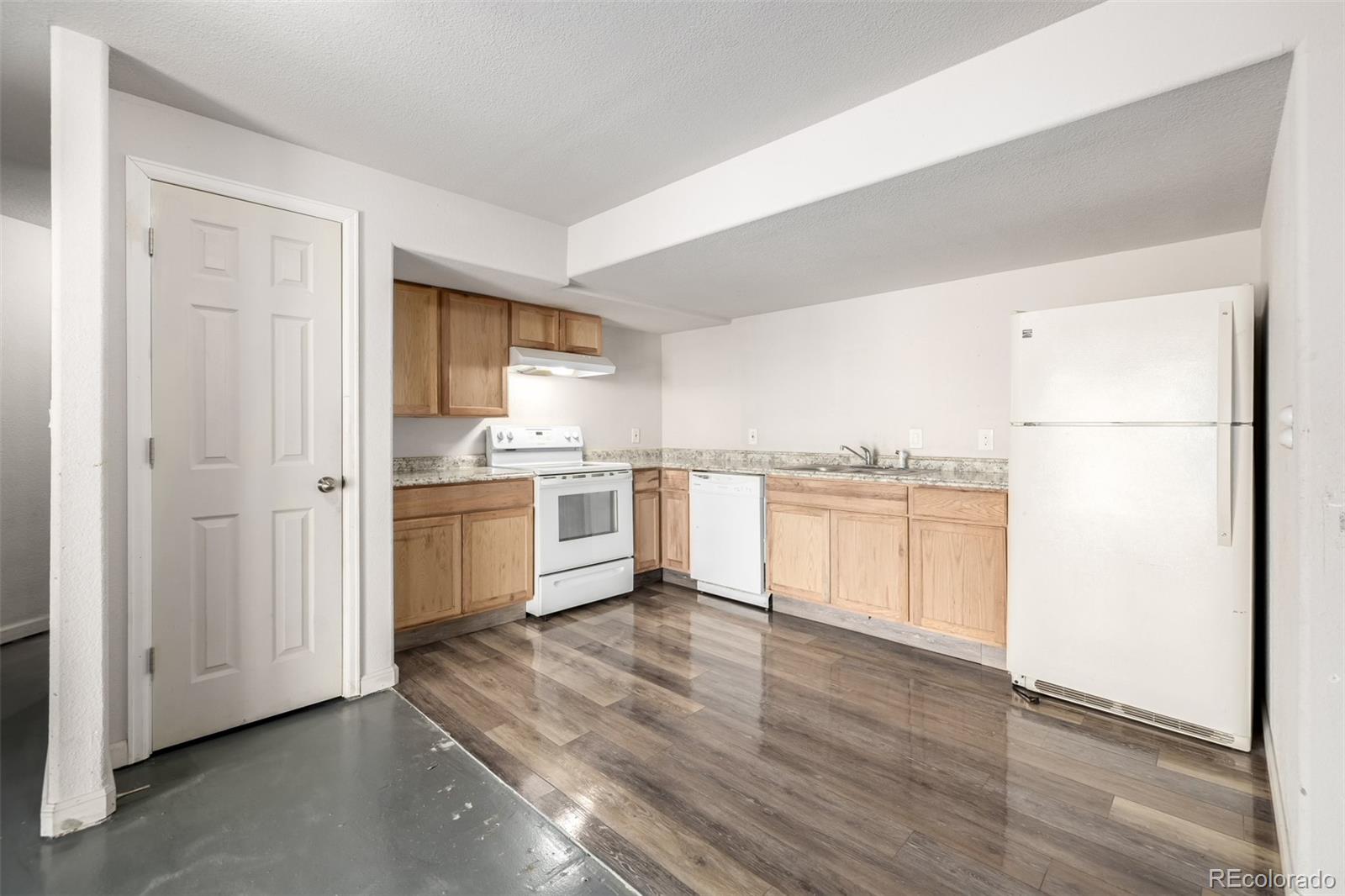MLS Image #9 for 933 w independent avenue,la salle, Colorado