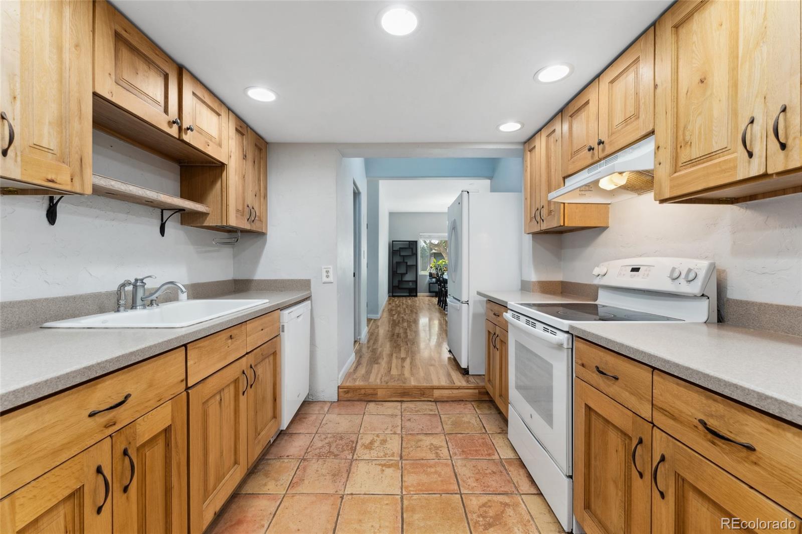 MLS Image #13 for 185 s hoyt street,lakewood, Colorado