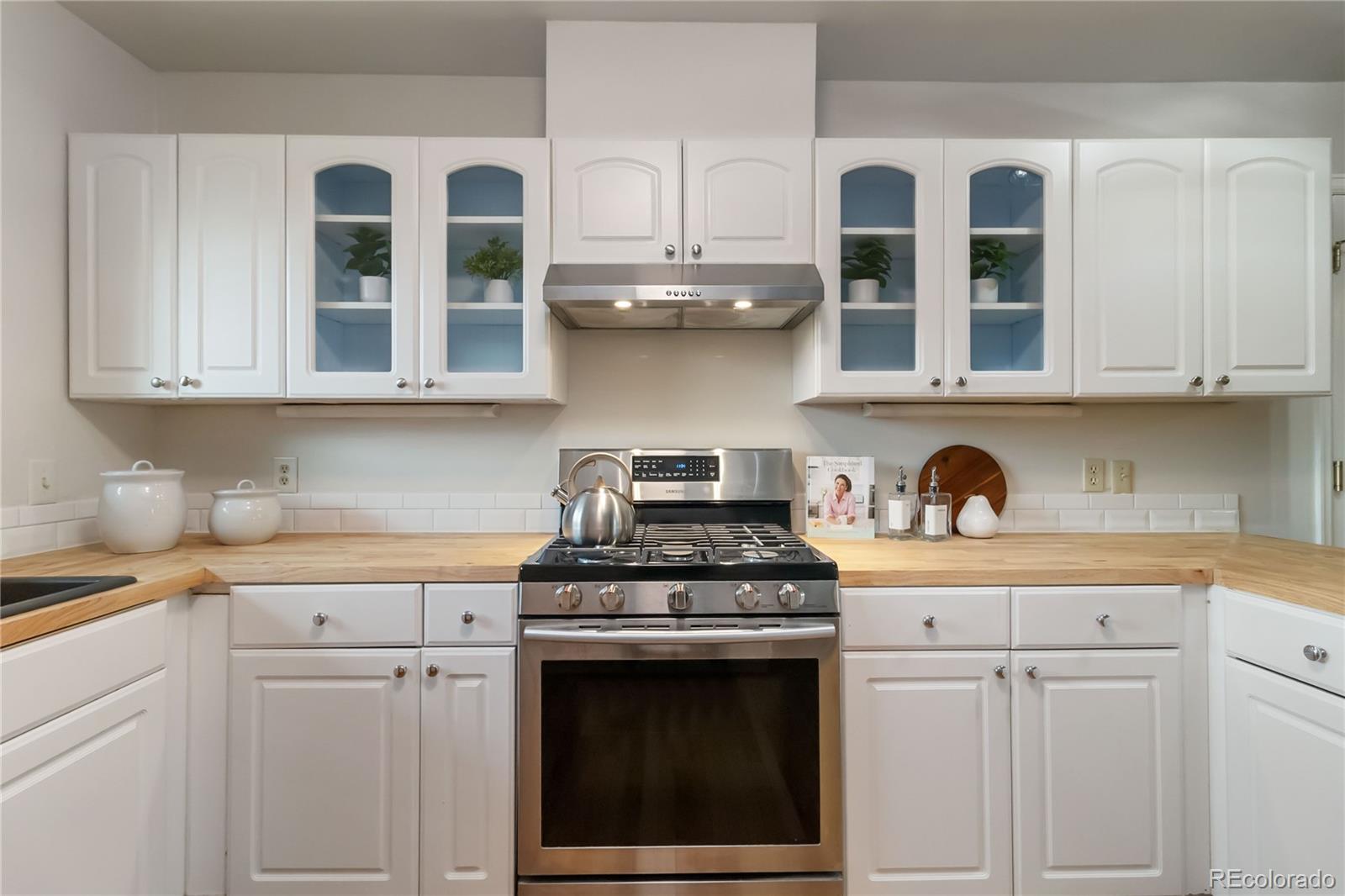 MLS Image #11 for 6288 s harlan way,littleton, Colorado