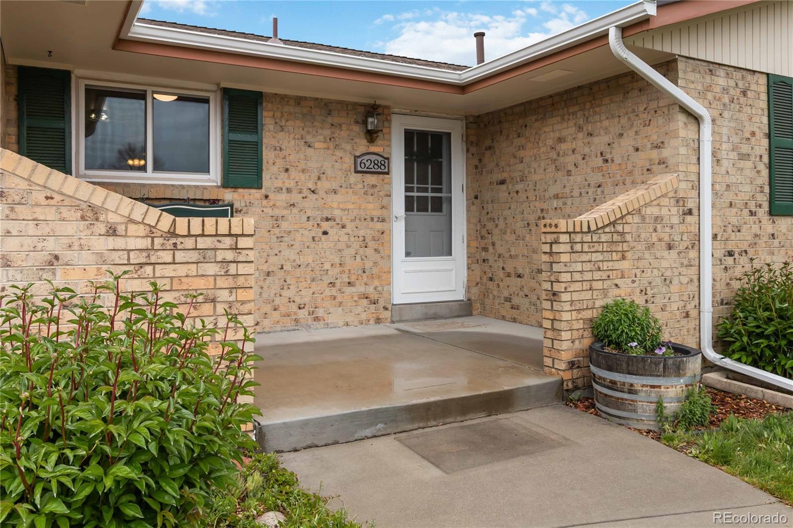 MLS Image #3 for 6288 s harlan way,littleton, Colorado