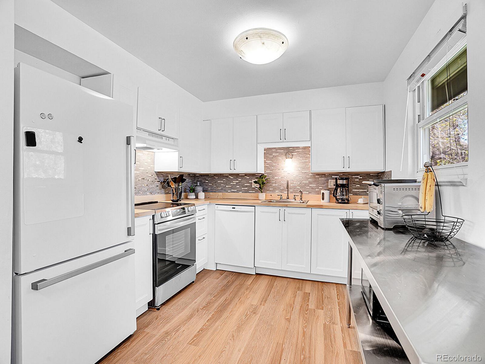MLS Image #12 for 5225  beech street,arvada, Colorado
