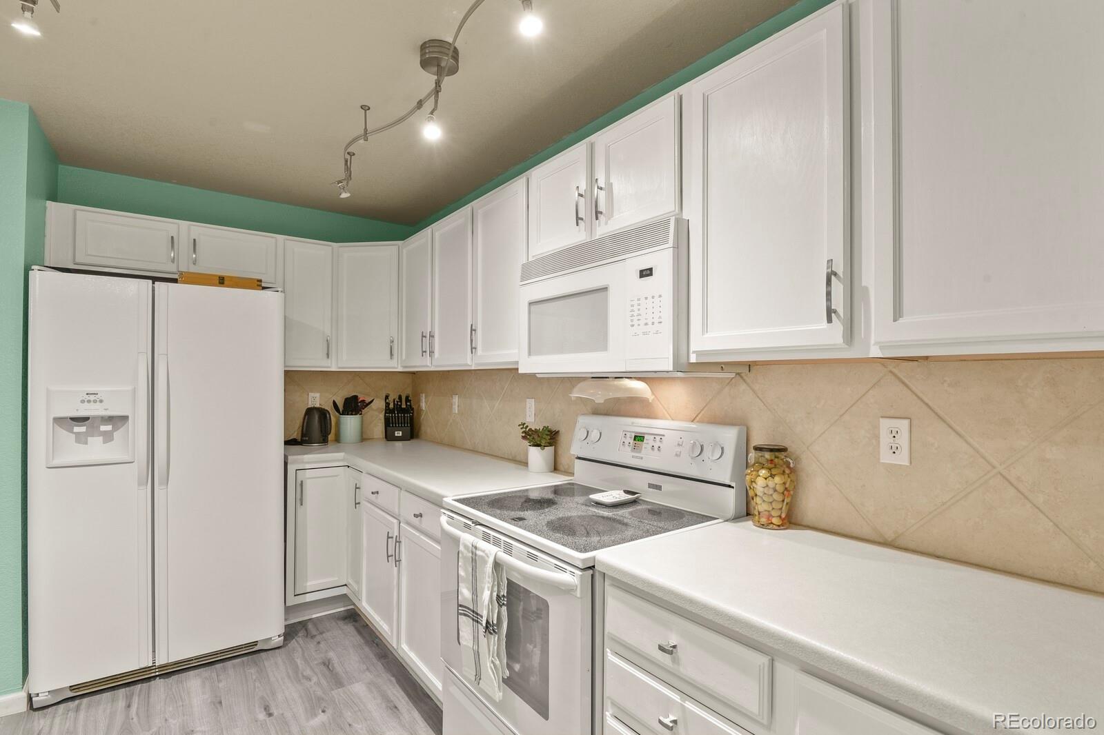 MLS Image #10 for 1404  whitehall drive,longmont, Colorado