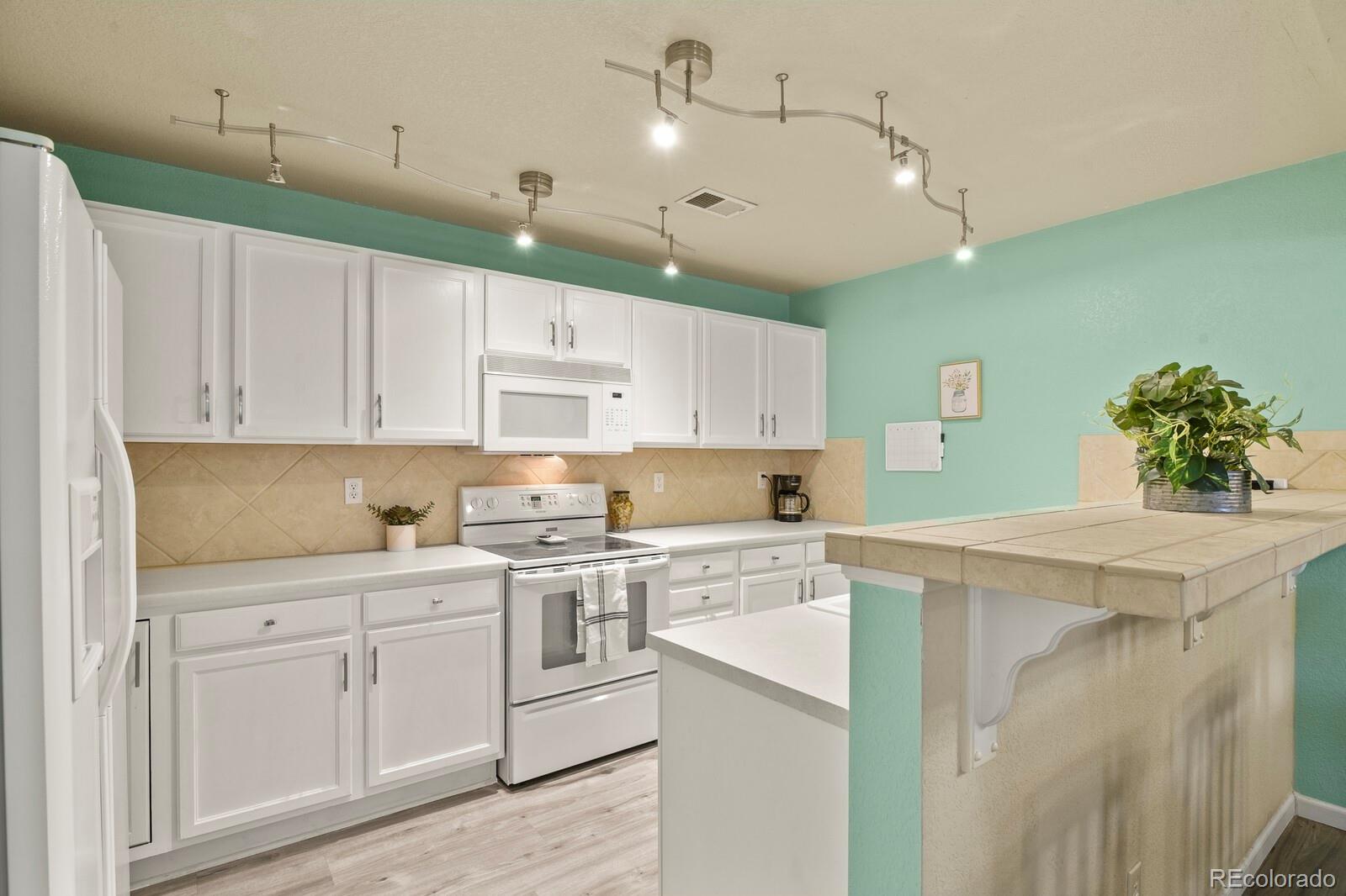 MLS Image #8 for 1404  whitehall drive,longmont, Colorado