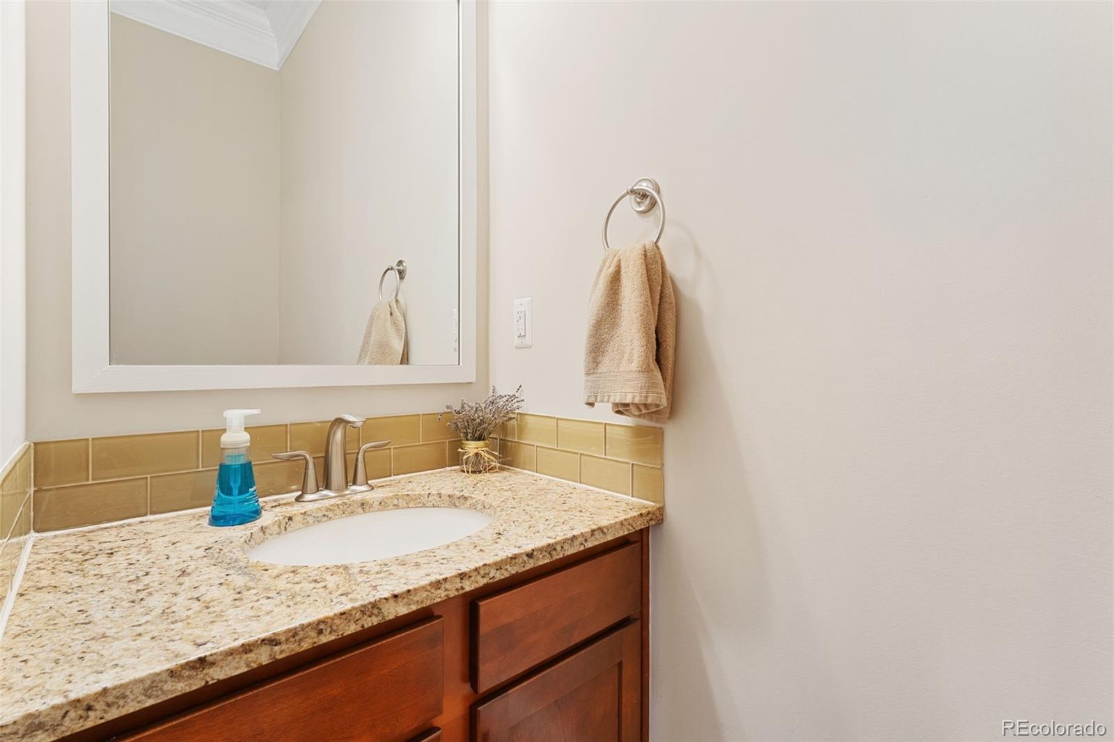 MLS Image #13 for 8851 e 33rd avenue,denver, Colorado