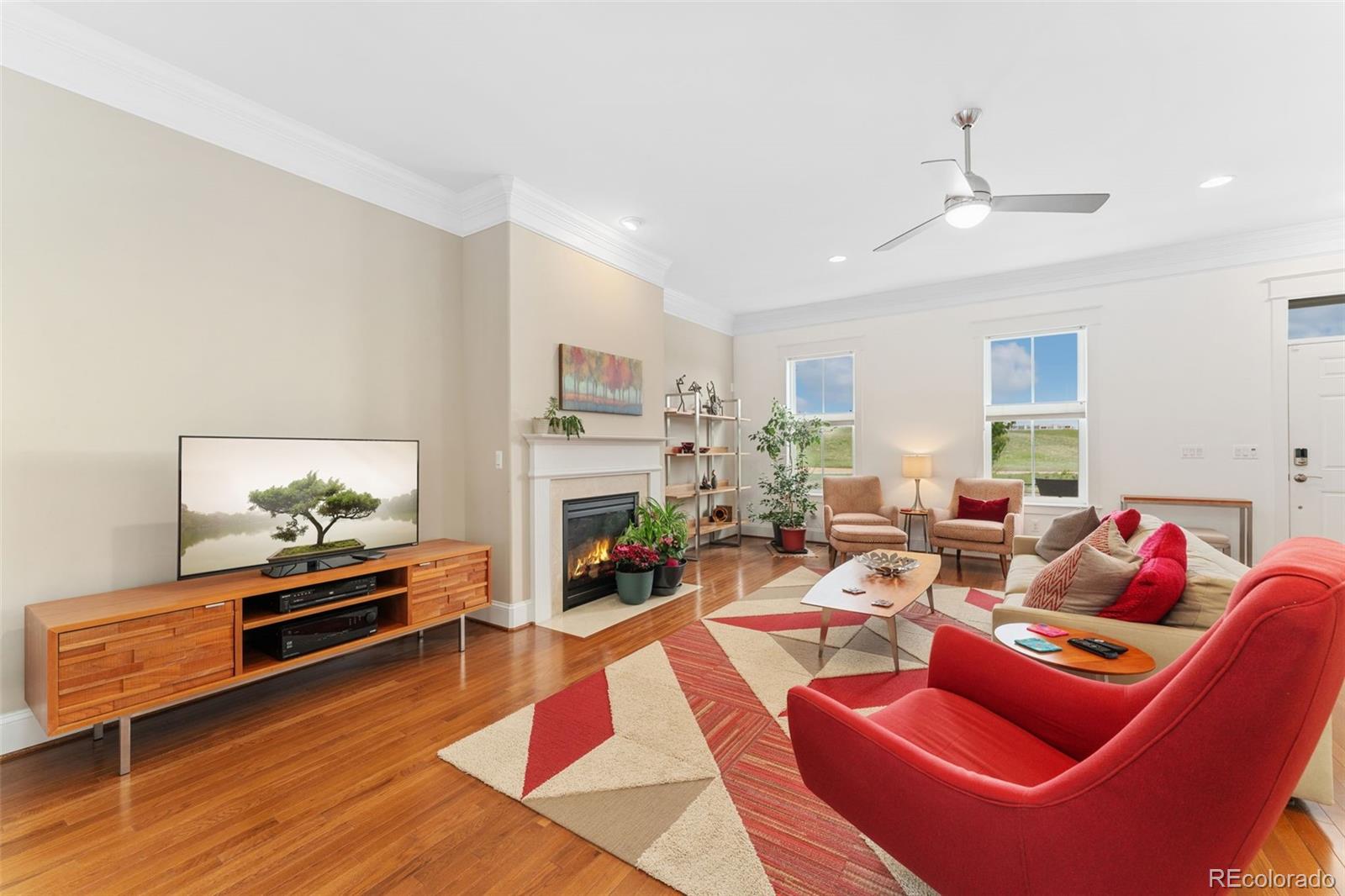 MLS Image #4 for 8851 e 33rd avenue,denver, Colorado