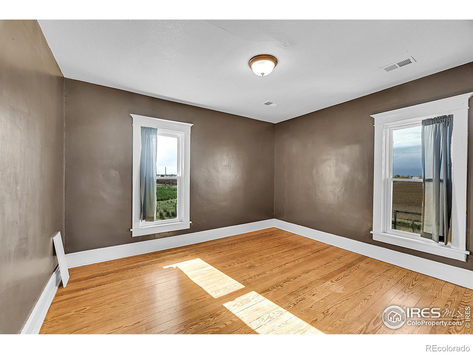 MLS Image #19 for 23730  county road 41 ,la salle, Colorado