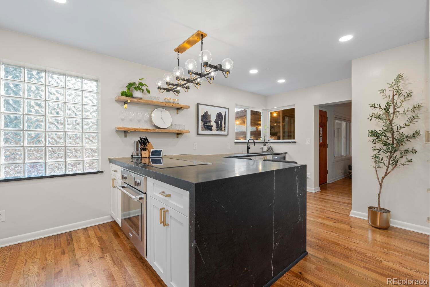 MLS Image #12 for 6625 e 6th avenue parkway,denver, Colorado