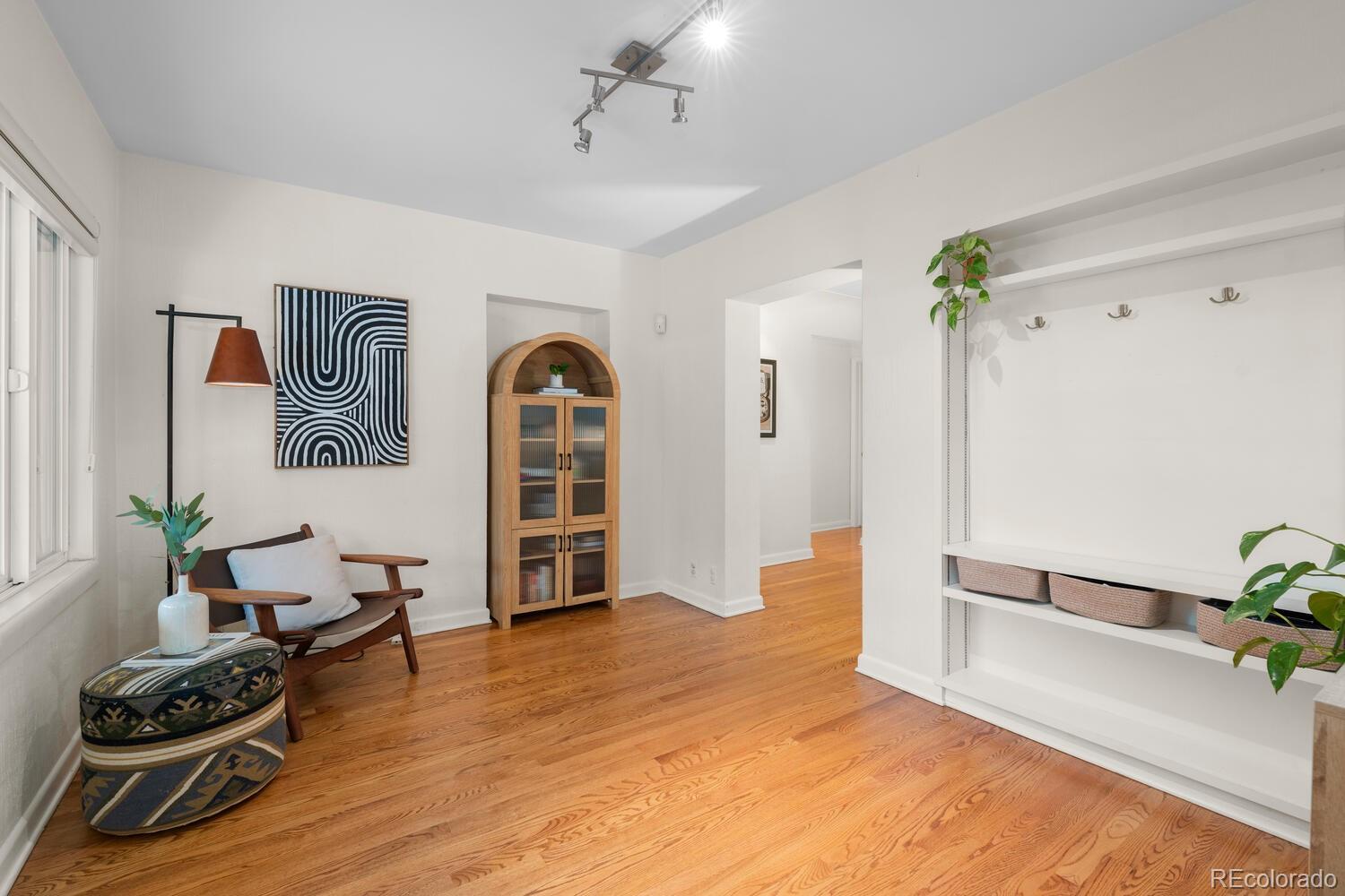 MLS Image #18 for 6625 e 6th avenue parkway,denver, Colorado