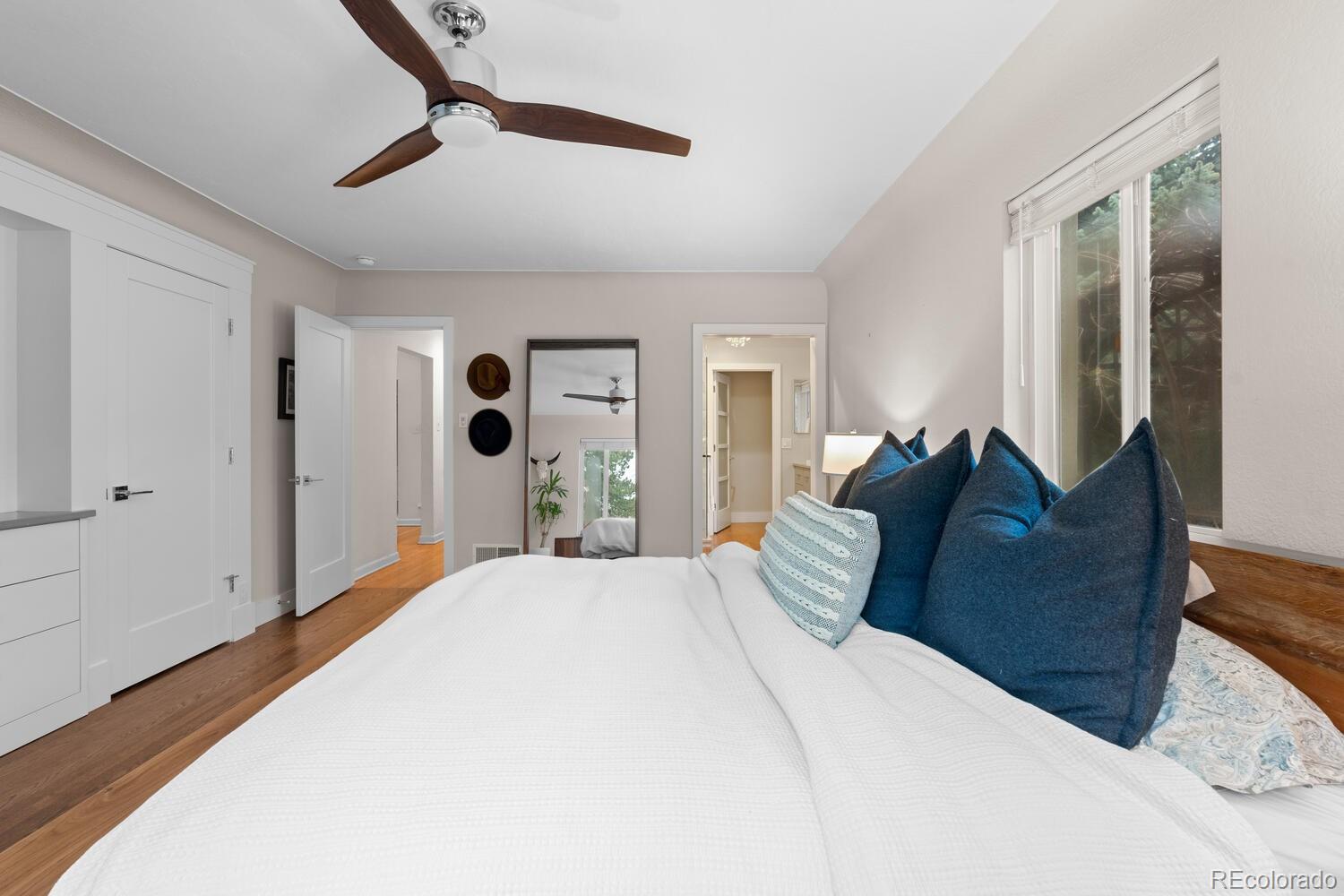 MLS Image #25 for 6625 e 6th avenue parkway,denver, Colorado