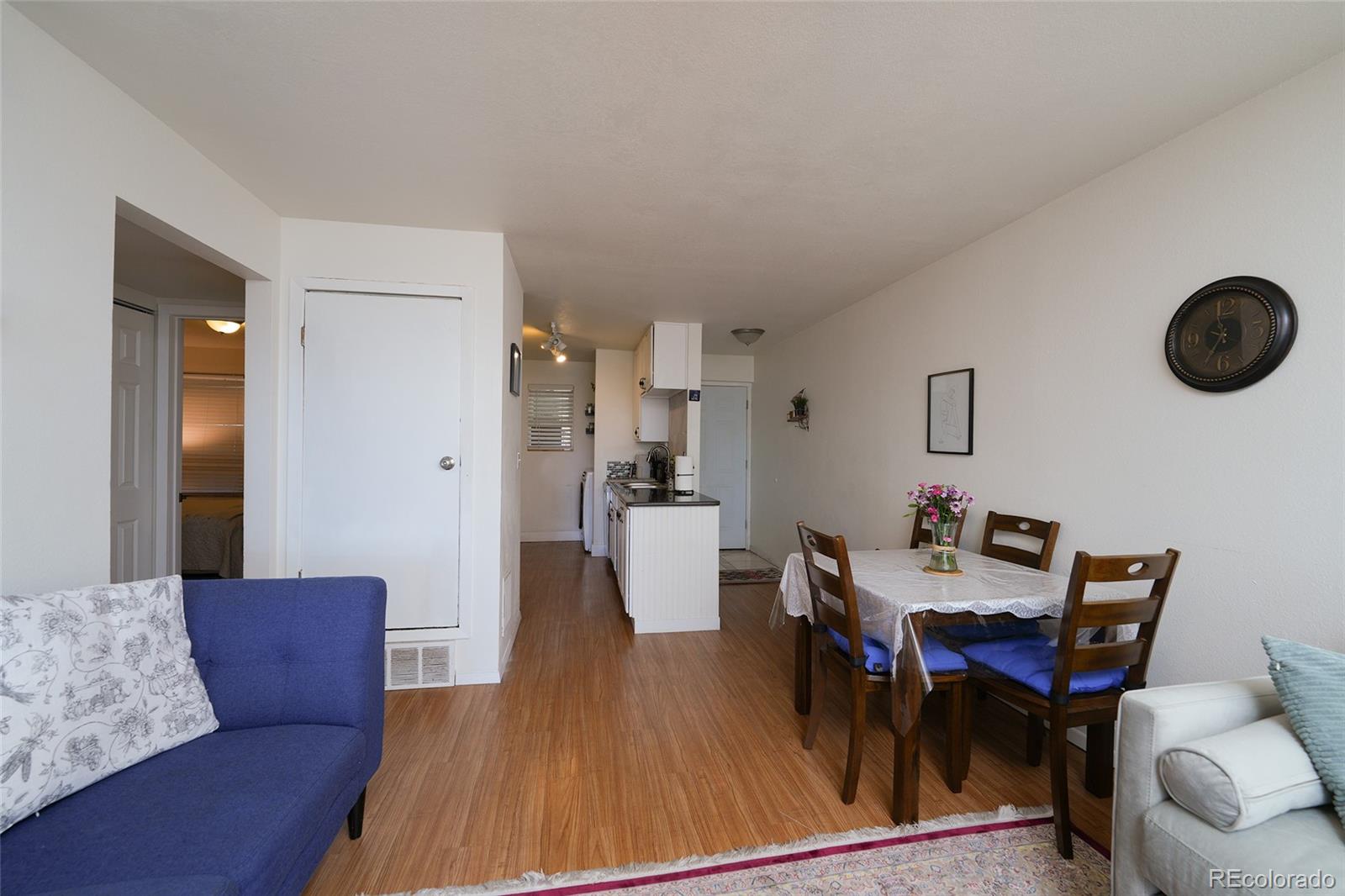 MLS Image #4 for 865 s quebec street,denver, Colorado