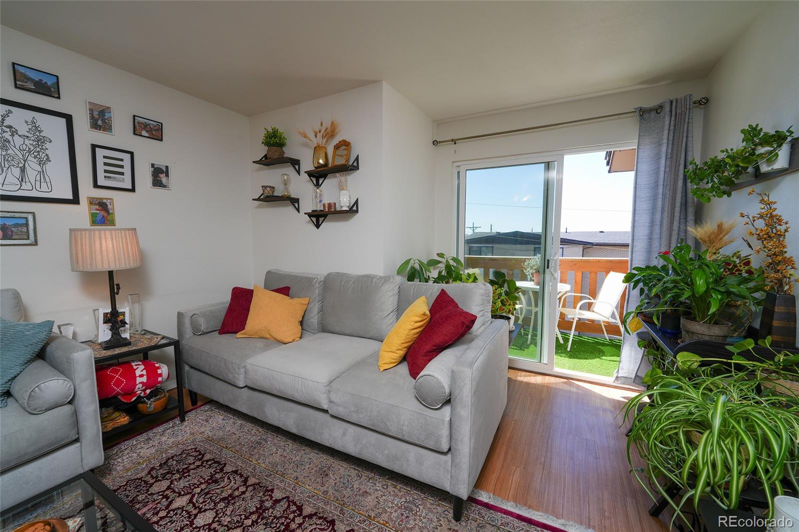 MLS Image #9 for 865 s quebec street,denver, Colorado