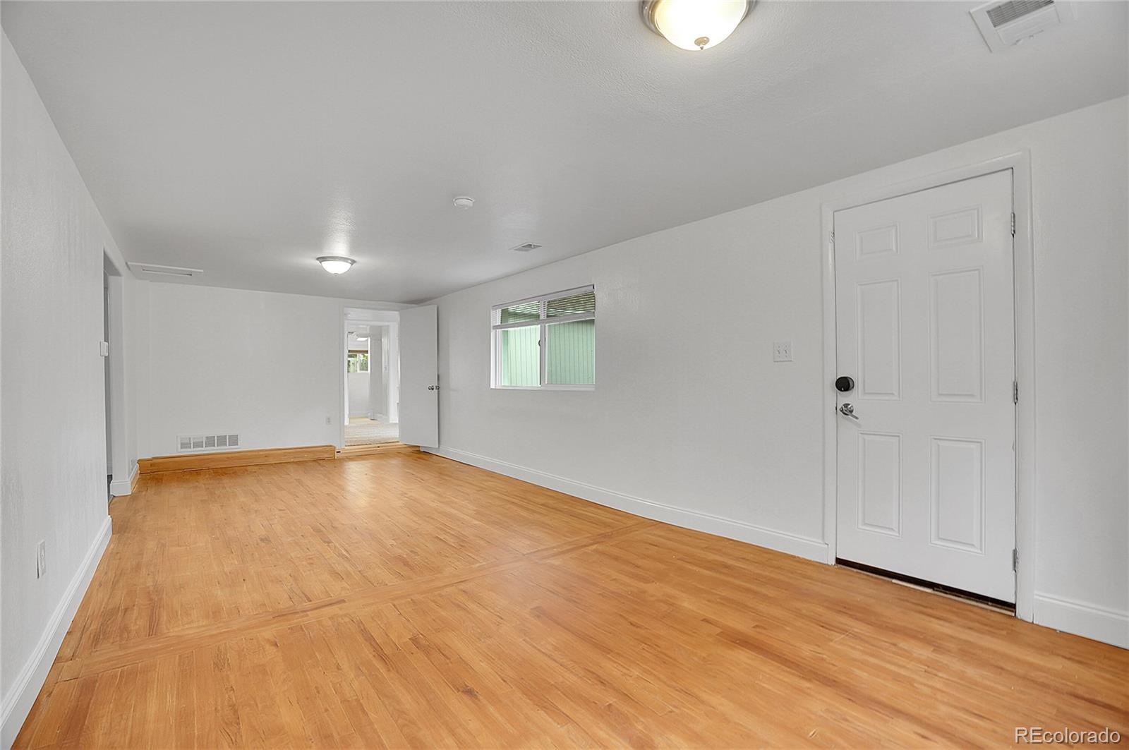 MLS Image #4 for 113 e saint clair avenue,longmont, Colorado
