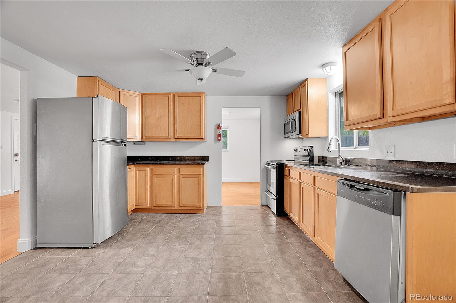 MLS Image #8 for 113 e saint clair avenue,longmont, Colorado