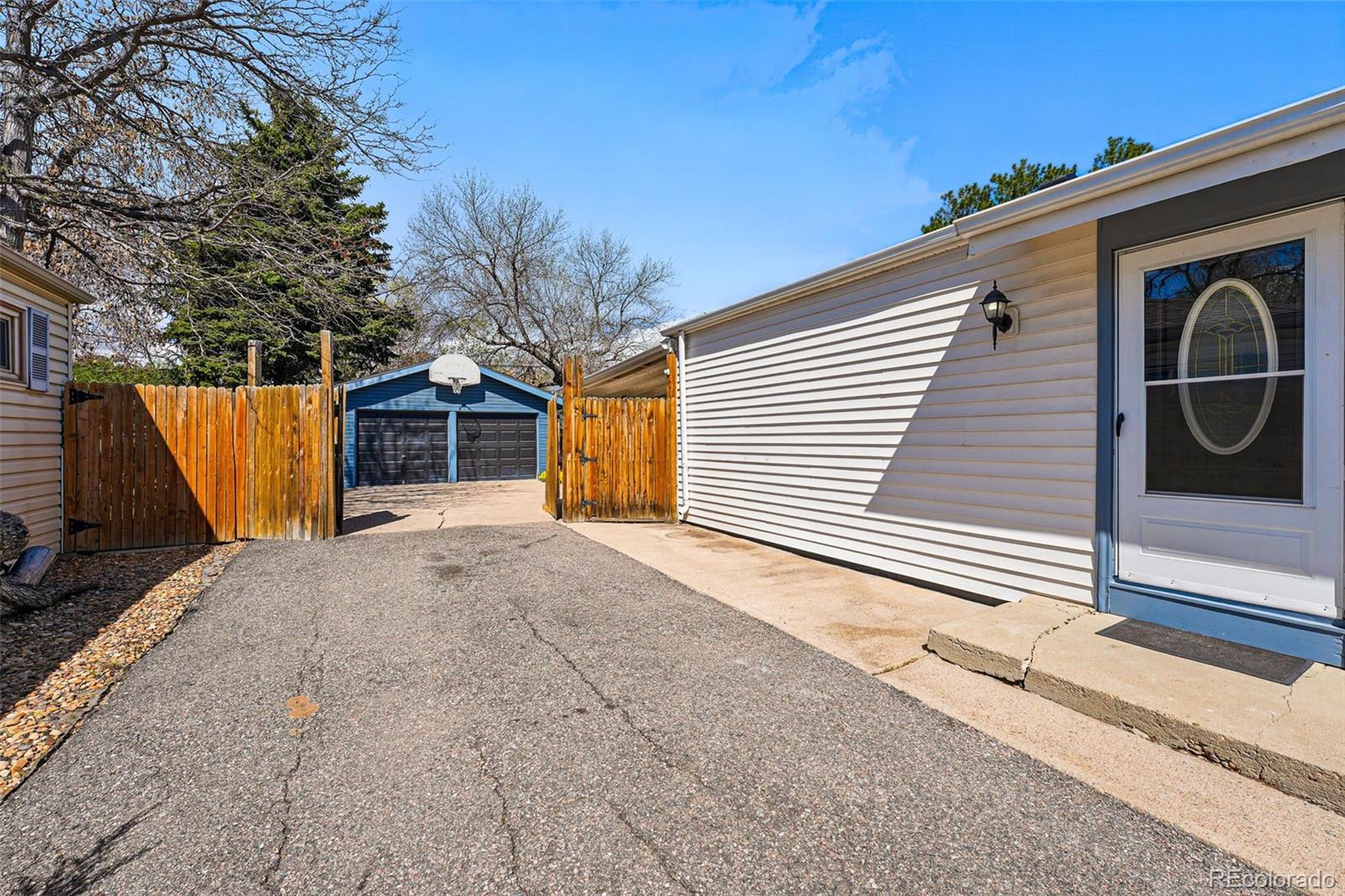MLS Image #13 for 1335 s holly street,denver, Colorado