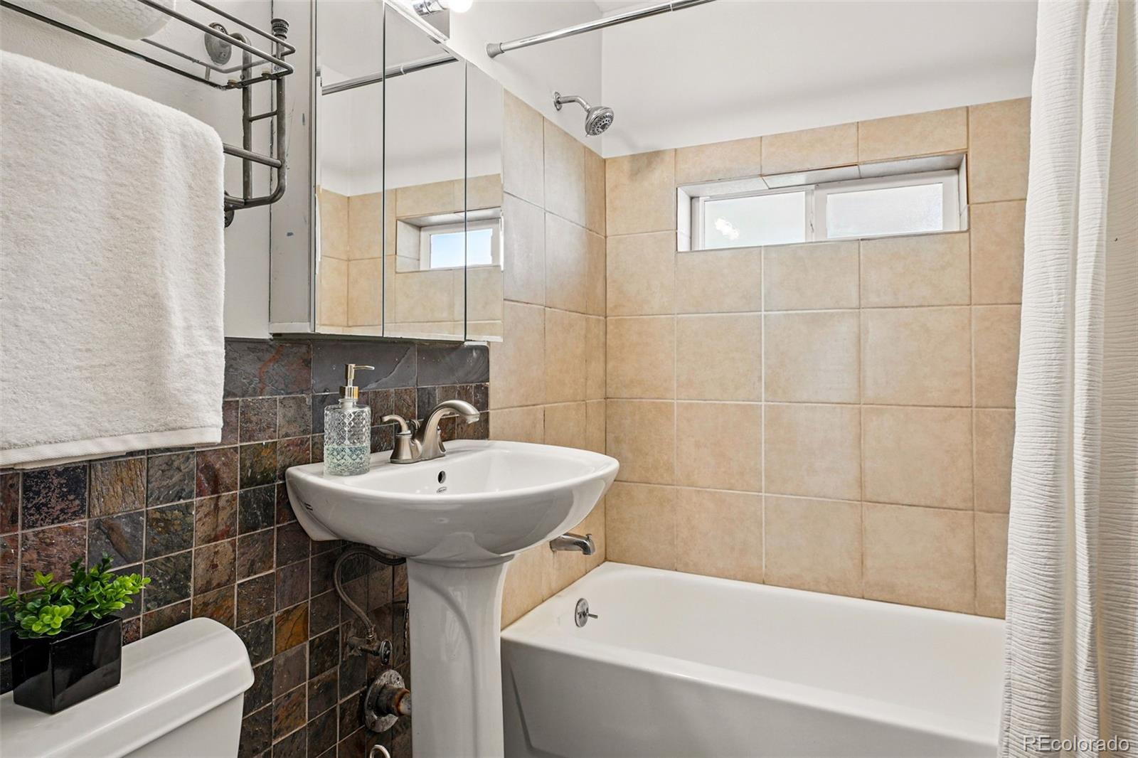 MLS Image #28 for 1335 s holly street,denver, Colorado